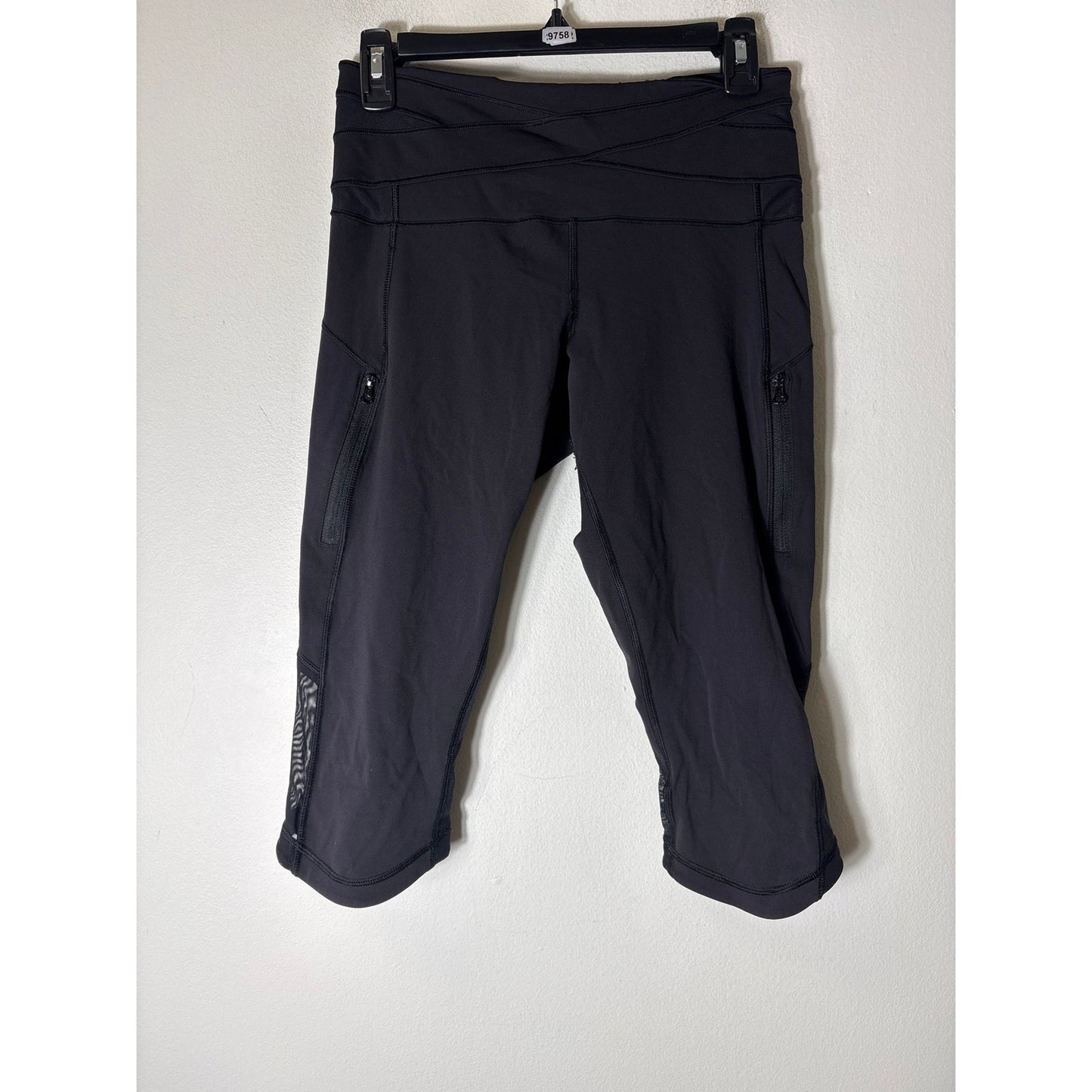 Lululemon Black Cropped Zipper Pocket Leggings Sz 6