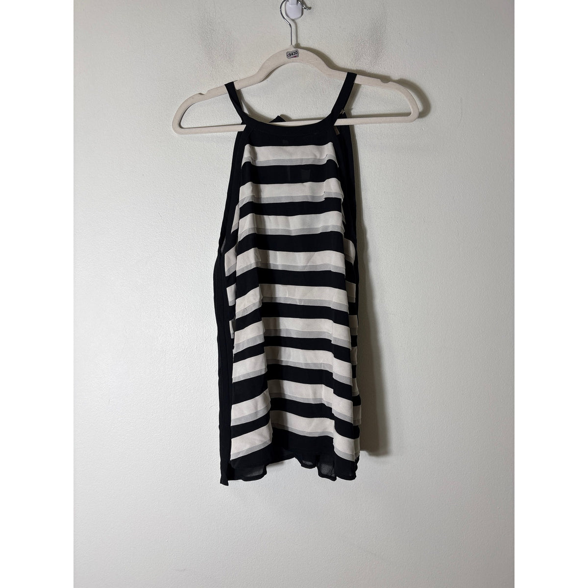 Forever 21 Contemporary black and white tank Sz M