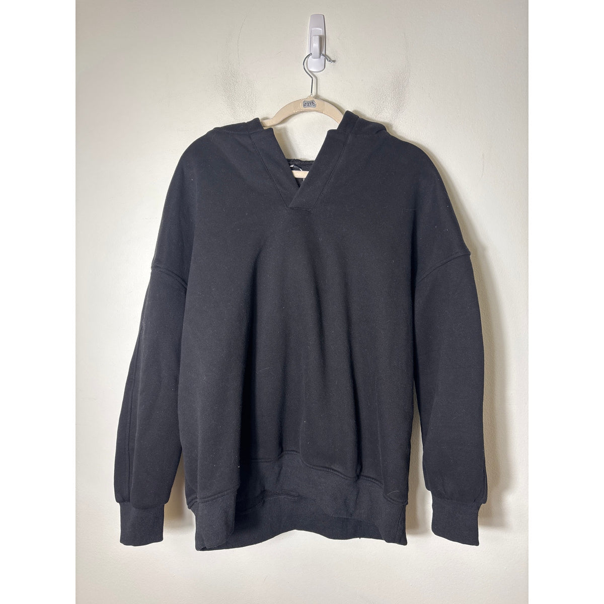 No Brand Black V Neck Pullover Hoodie Sz L