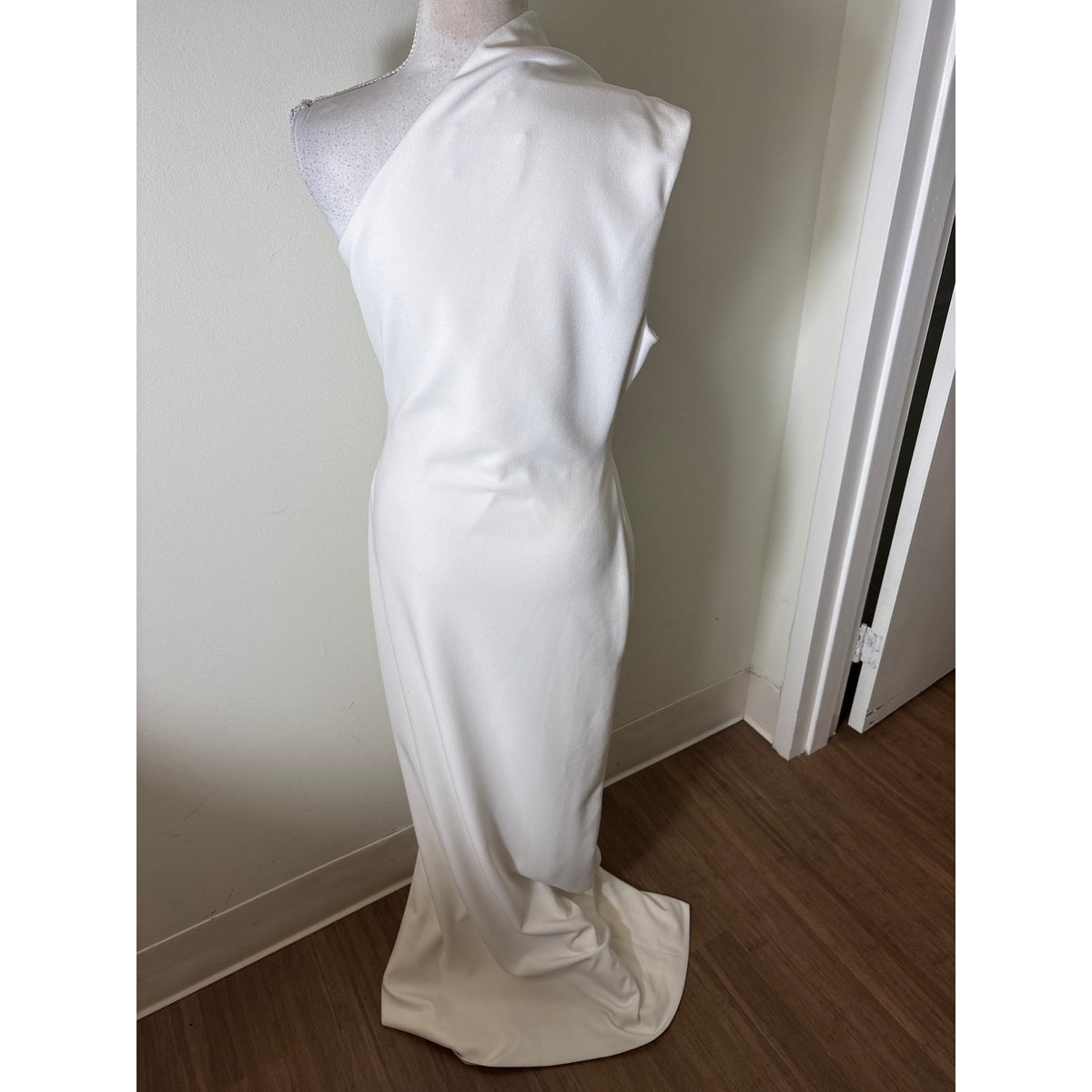 Solace London White One Shoulder Cap Sleeve Floor Length Gown Sz
