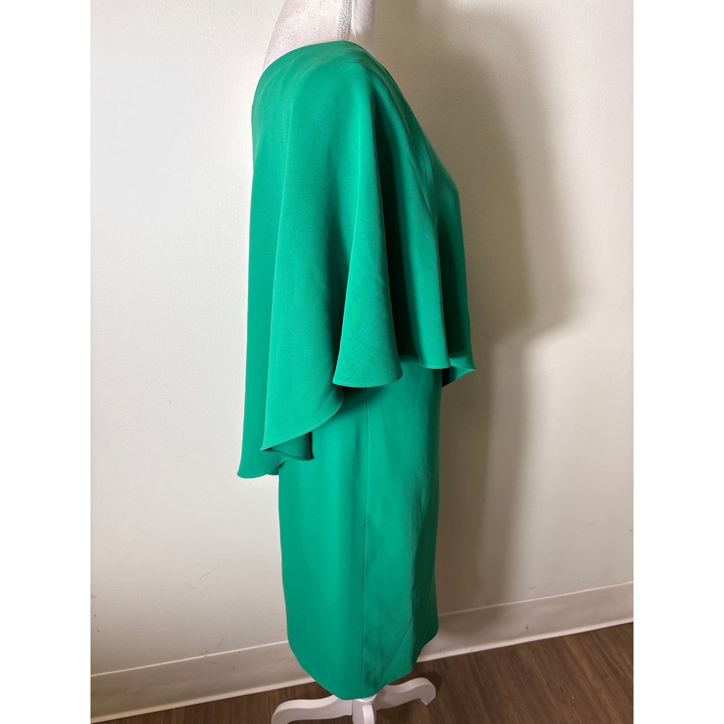 Carmen Marc Valvo Bright Green One Shoulder Knee Length Dress Sz 6