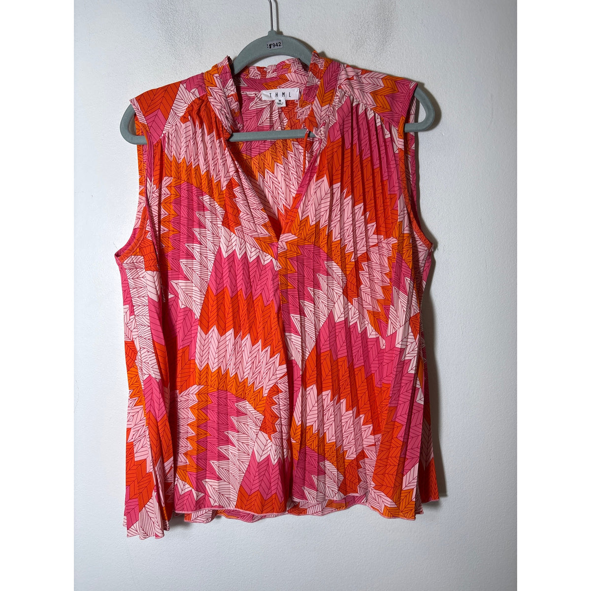 THML Pink Orange Sleeveless Pleated V-Neck Top Sz M