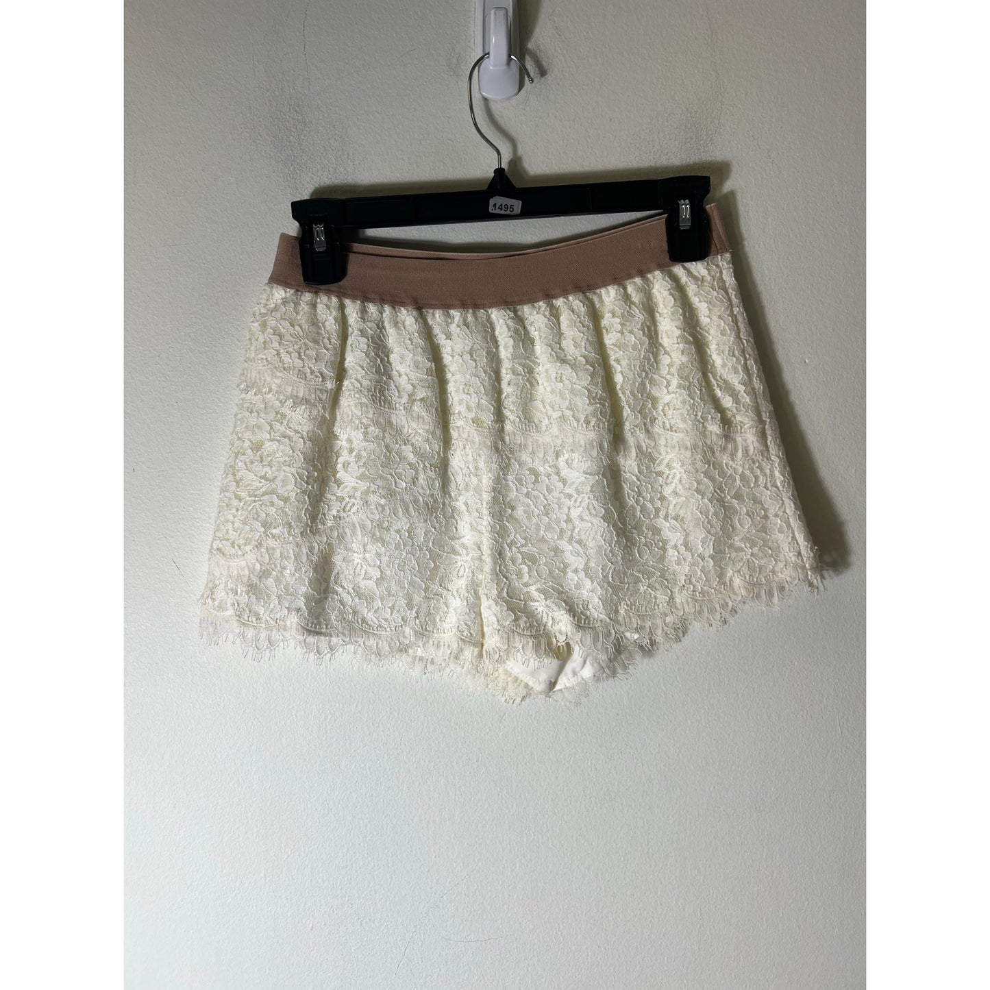 BCBG Maxazria White Lace Tiered Short Shorts Sz XS