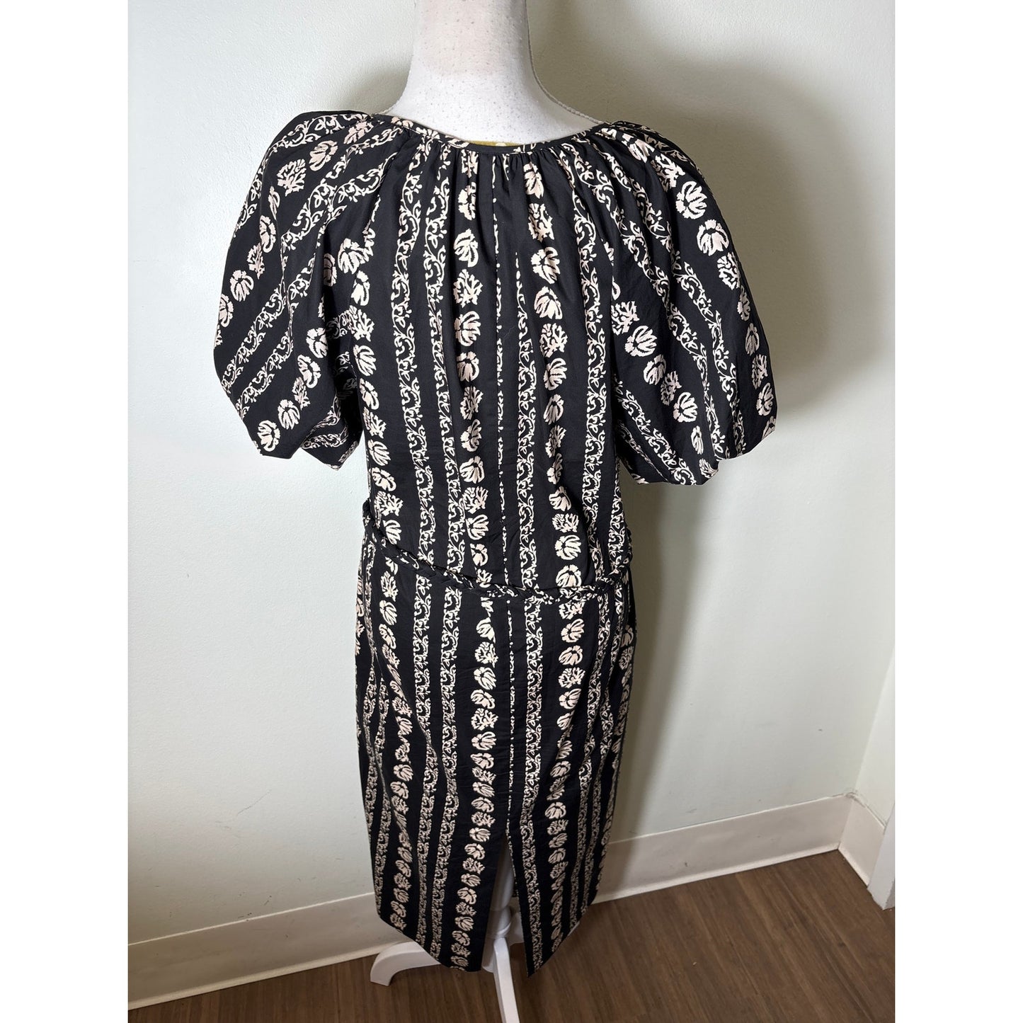 Marie Oliver Black and Cream Belted  Midi Dress Sz Xs