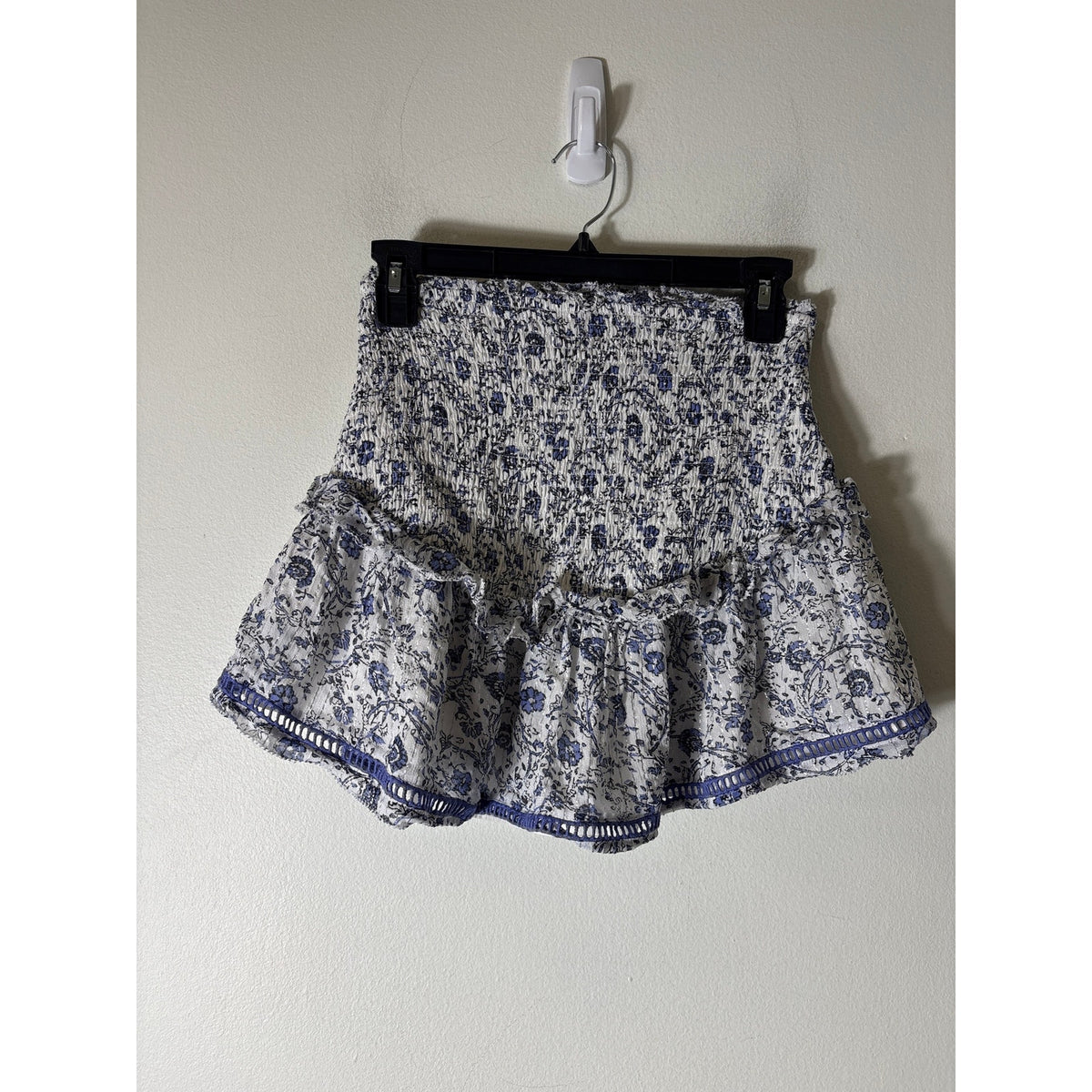 Saylor White Lavender Smocked Mini Skirt Set Sz xs