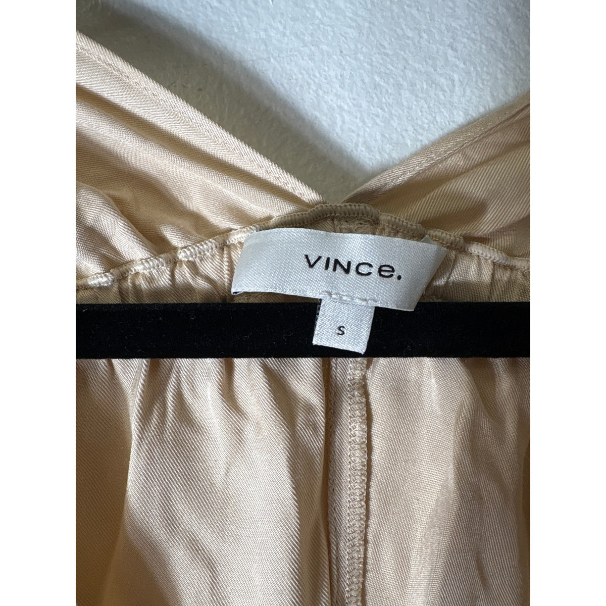 Vince Khaki Silk Blend V Neck Top Sz S